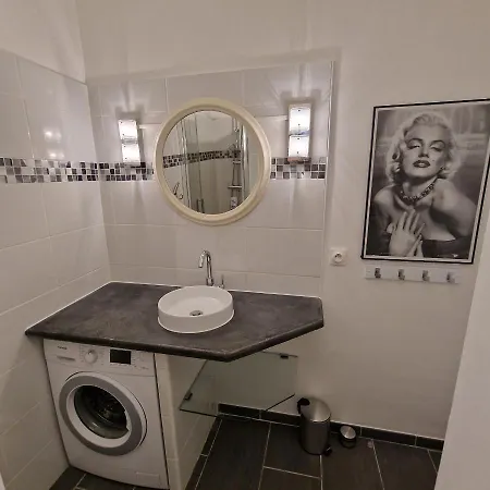 Apartment Magnifique 2 Pers, A 120 Metres